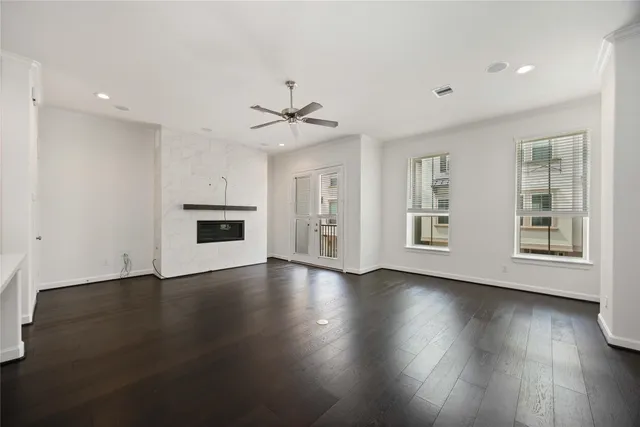 $3,150 | 4012 Centre Valley Lane, Houston, TX 77043