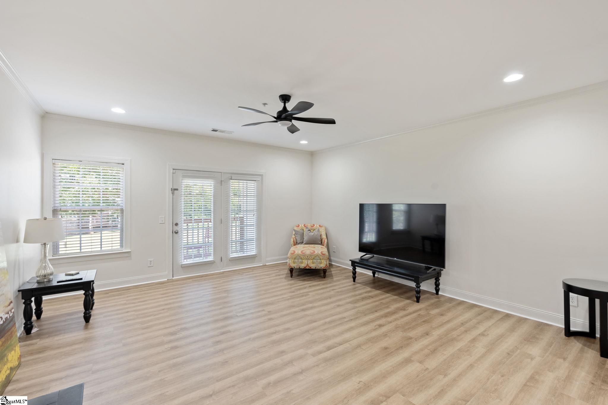 348 Easterlin Way Greenville, SC 29607 - Photo 10 of 29