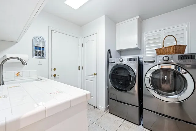 $545,000 | 3075 West Silverhill Lane, Fresno, CA 93711