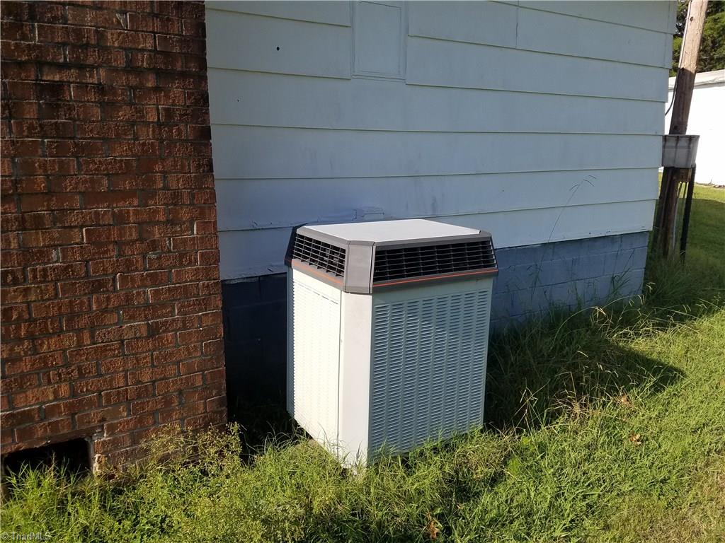 1047 Comer Road Stoneville, NC 27048 - Photo 7 of 7 Gallery Image 7