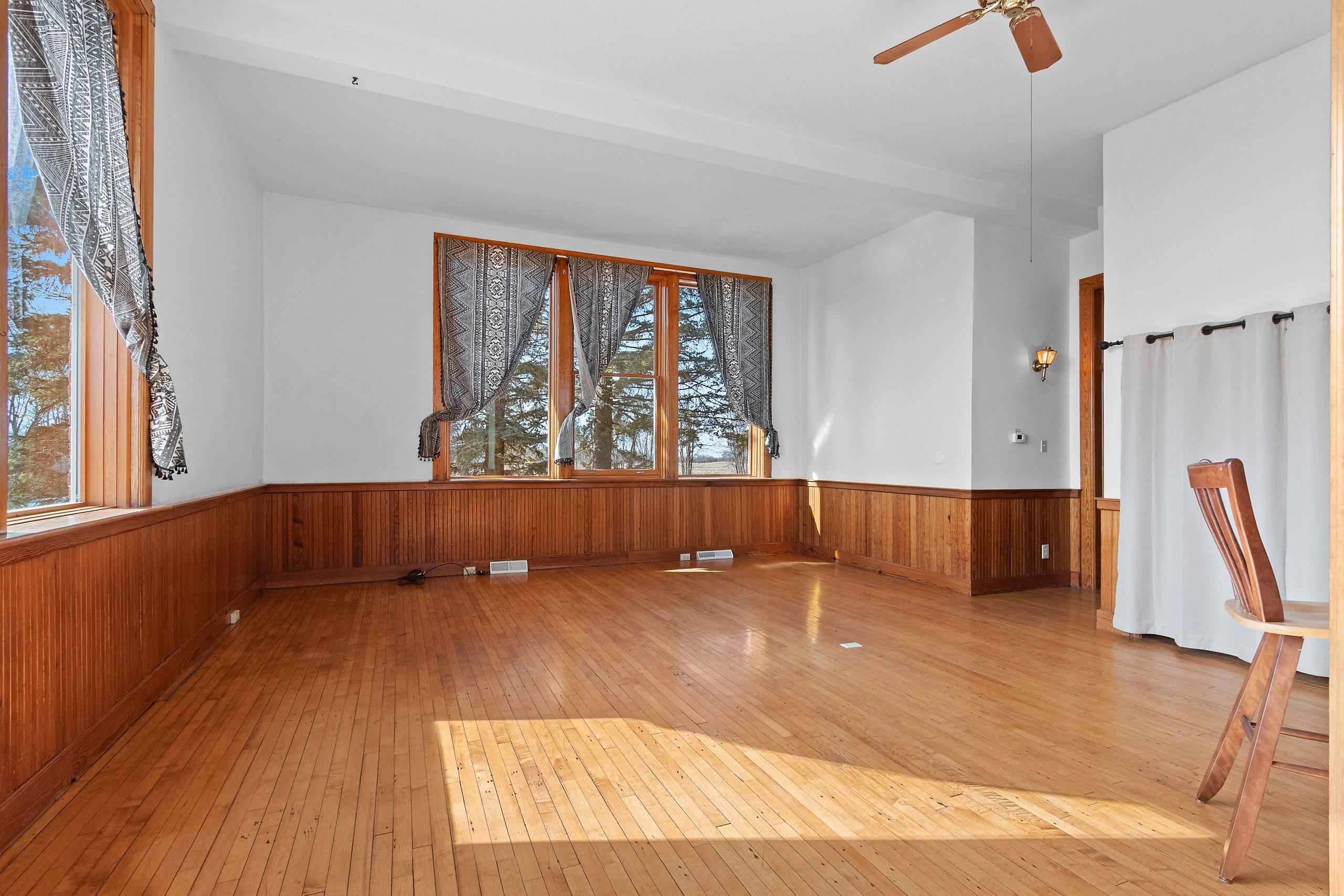 100 North Northview Road Green Bay, WI 54311 - Photo 11 of 55