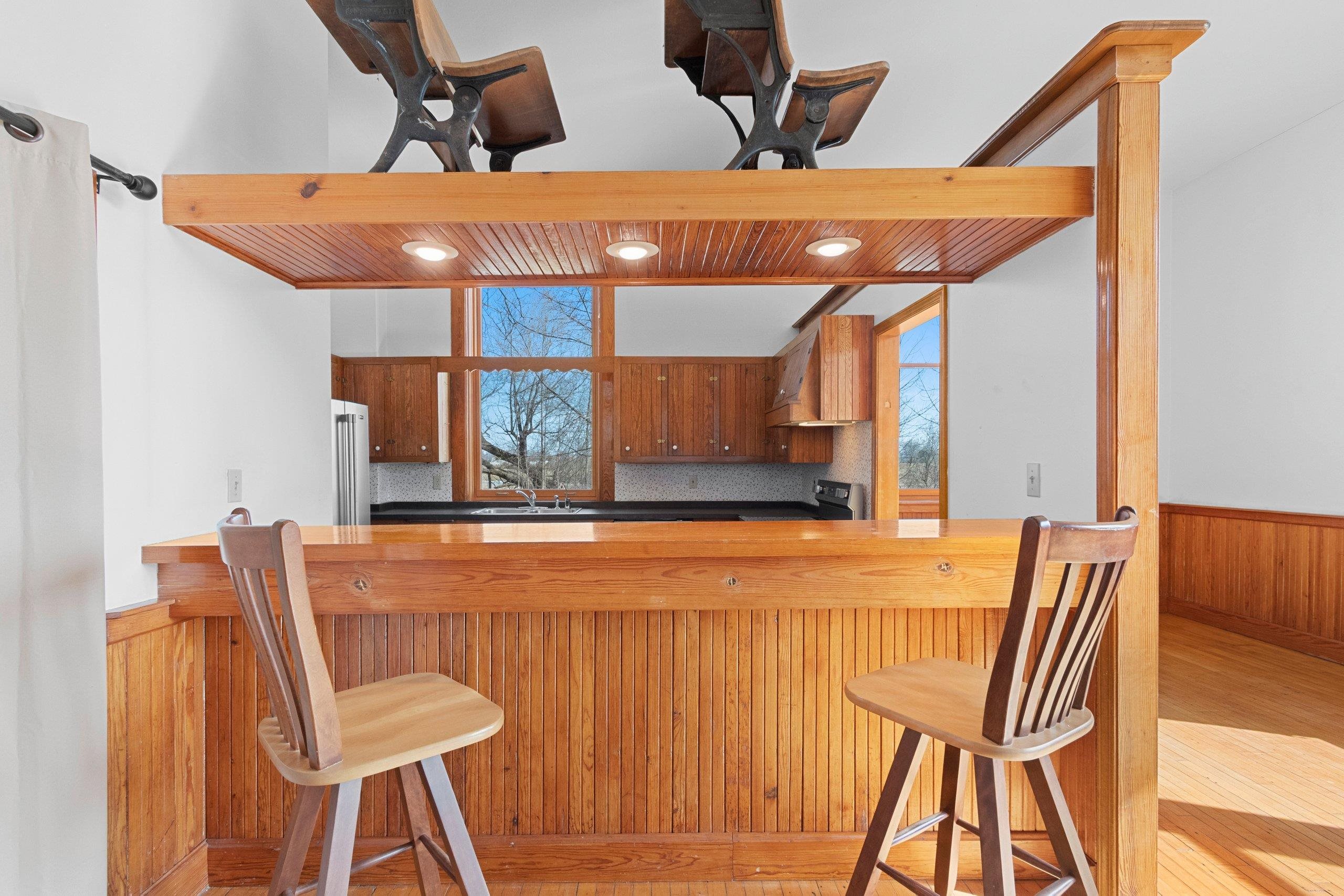 100 North Northview Road Green Bay, WI 54311 - Photo 12 of 55