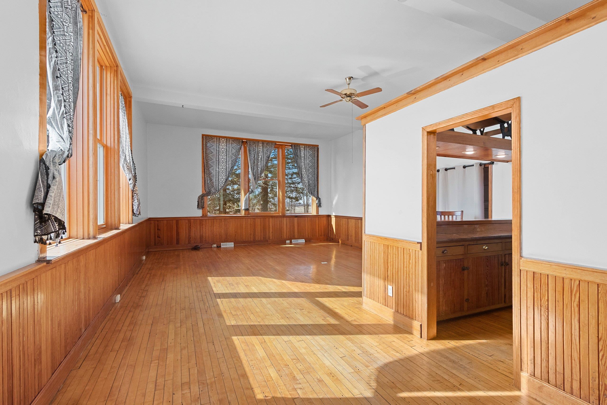 100 North Northview Road Green Bay, WI 54311 - Photo 14 of 55