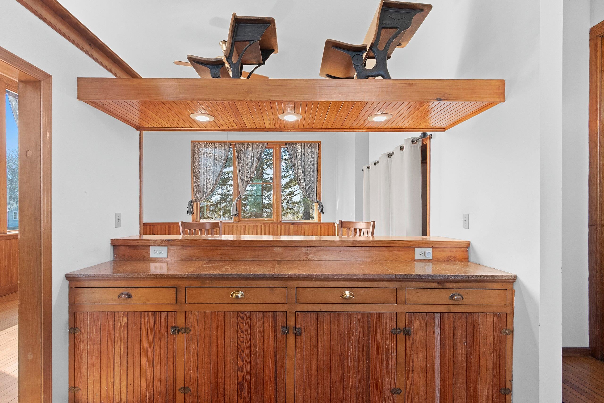 100 North Northview Road Green Bay, WI 54311 - Photo 17 of 55