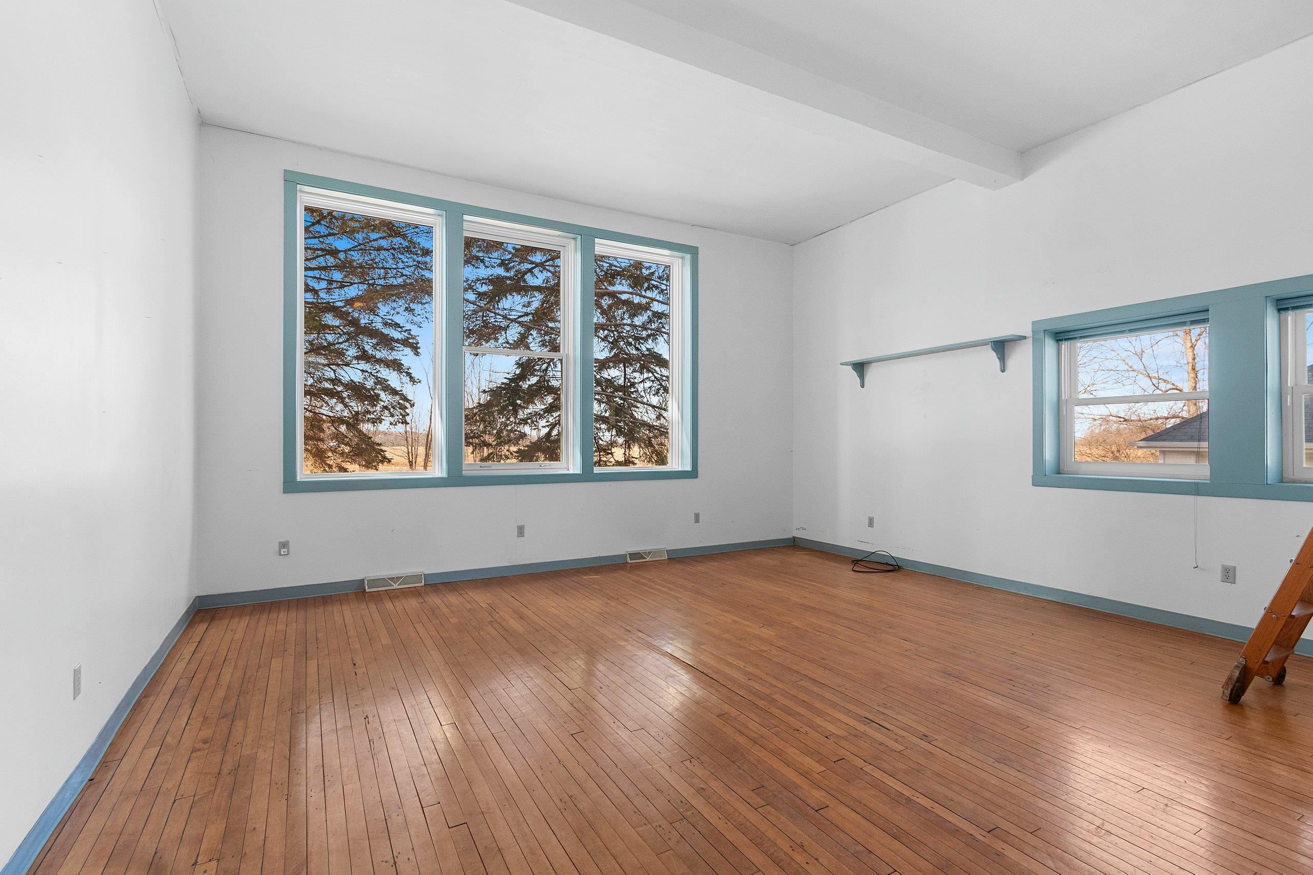 100 North Northview Road Green Bay, WI 54311 - Photo 20 of 55