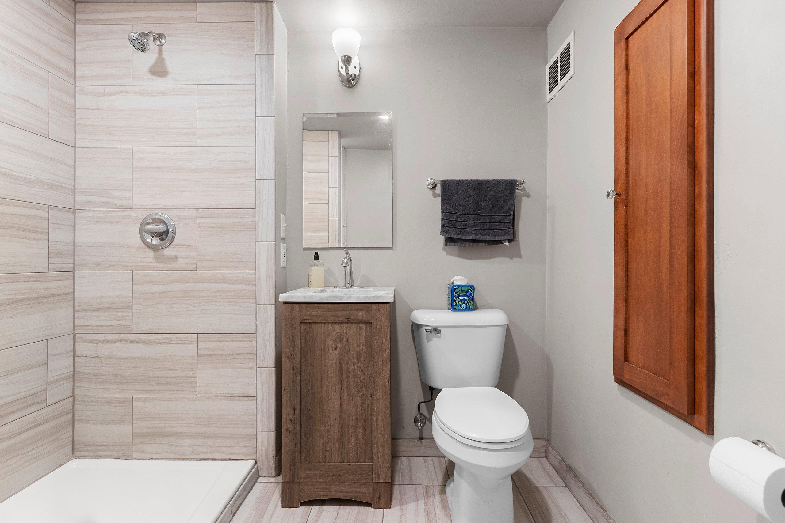 100 North Northview Road Green Bay, WI 54311 - Photo 25 of 55