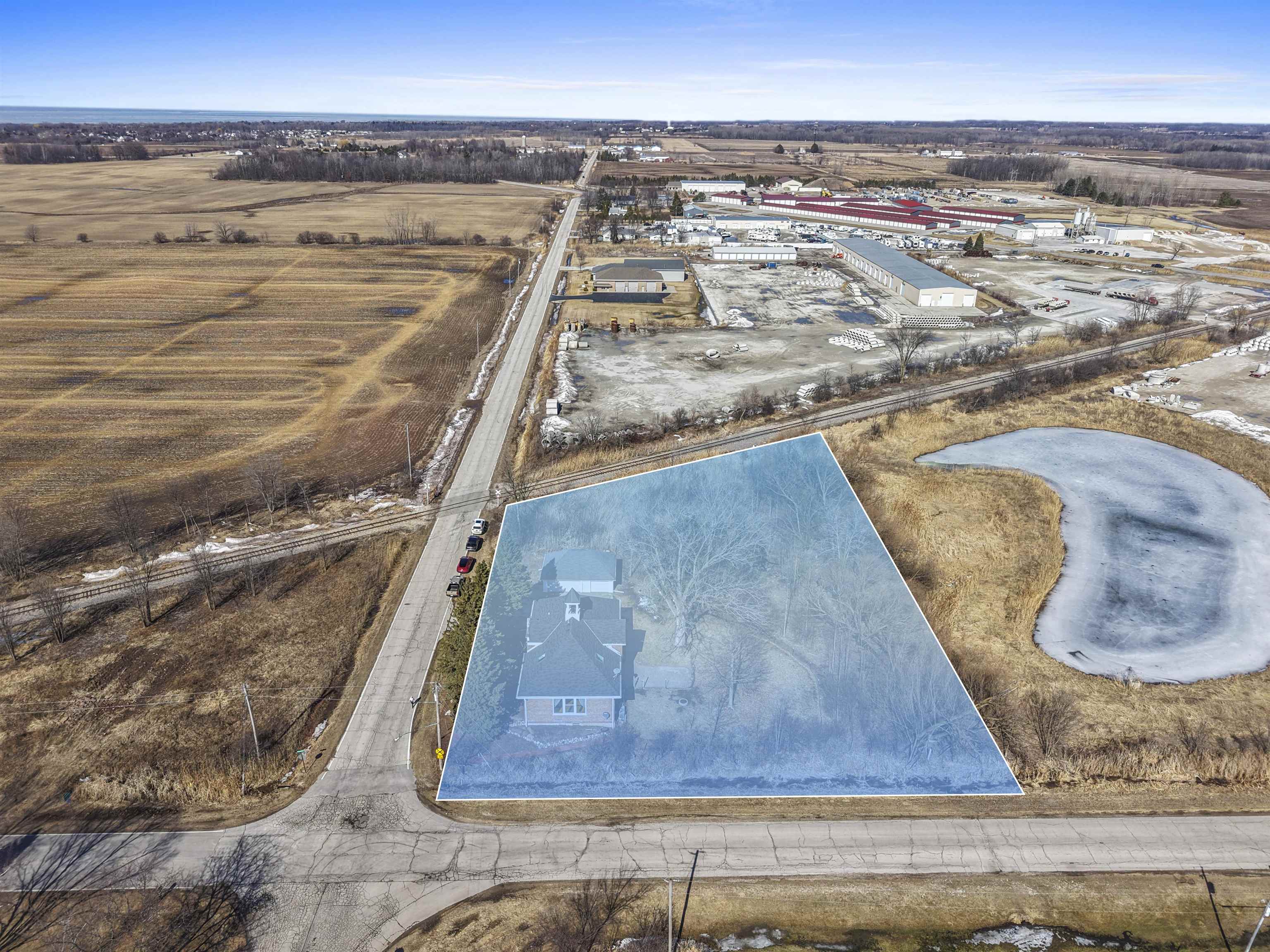 100 North Northview Road Green Bay, WI 54311 - Photo 5 of 55