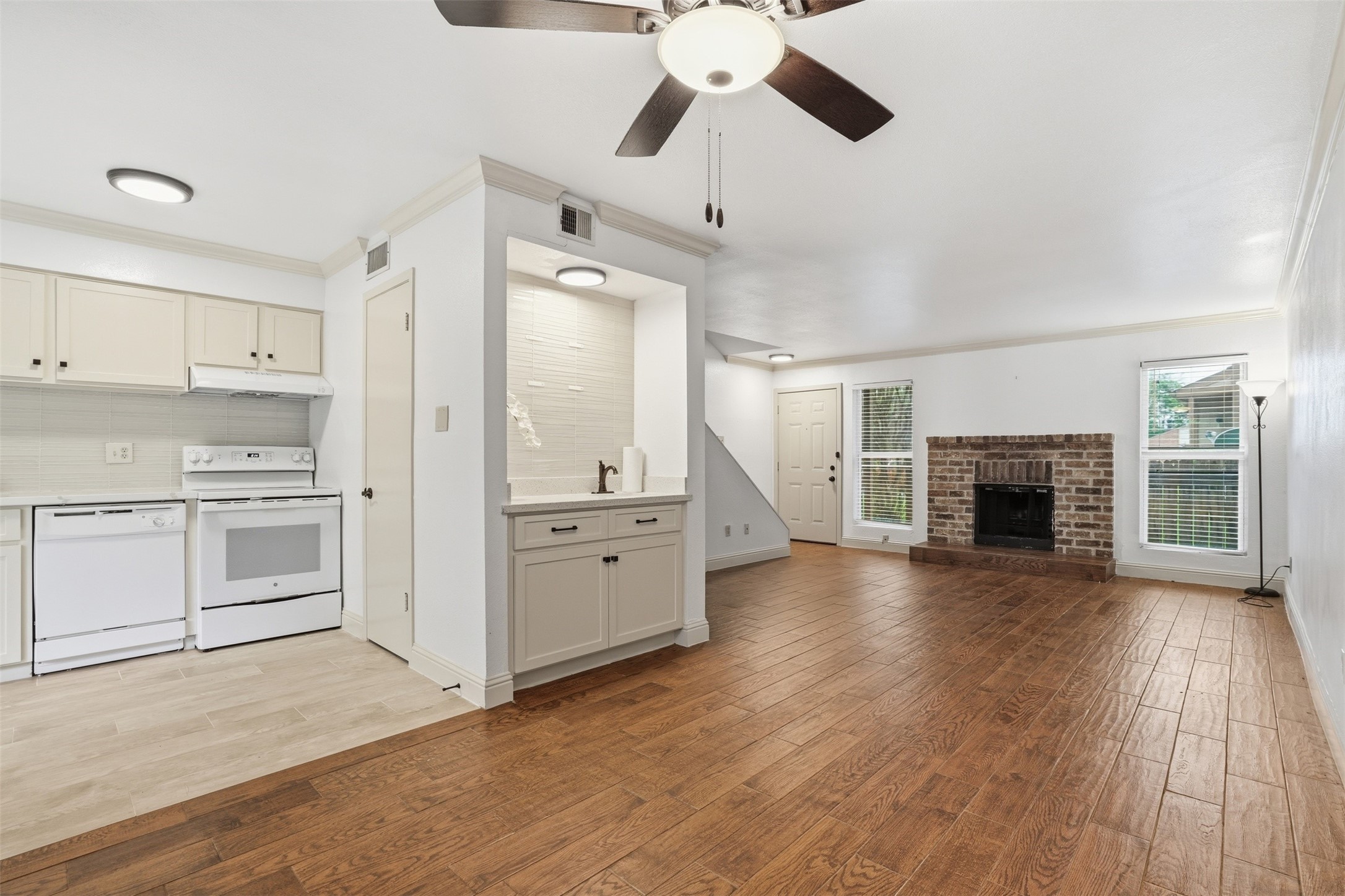2200 Cypress Landing Road, Unit A3 Houston, TX 77090 - Photo 7 of 17