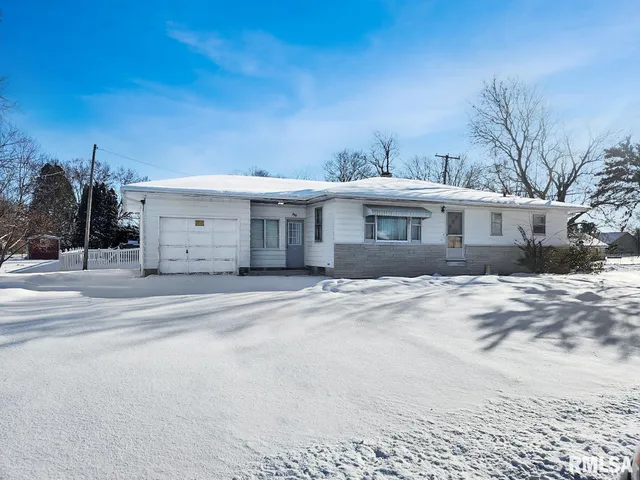 $84,000 | 311 South Galena Avenue, Wyoming, IL 61491