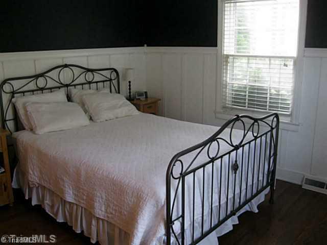 1705 Independence Road Greensboro, NC 27408 - Photo 9 of 11 2nd Bedroom.