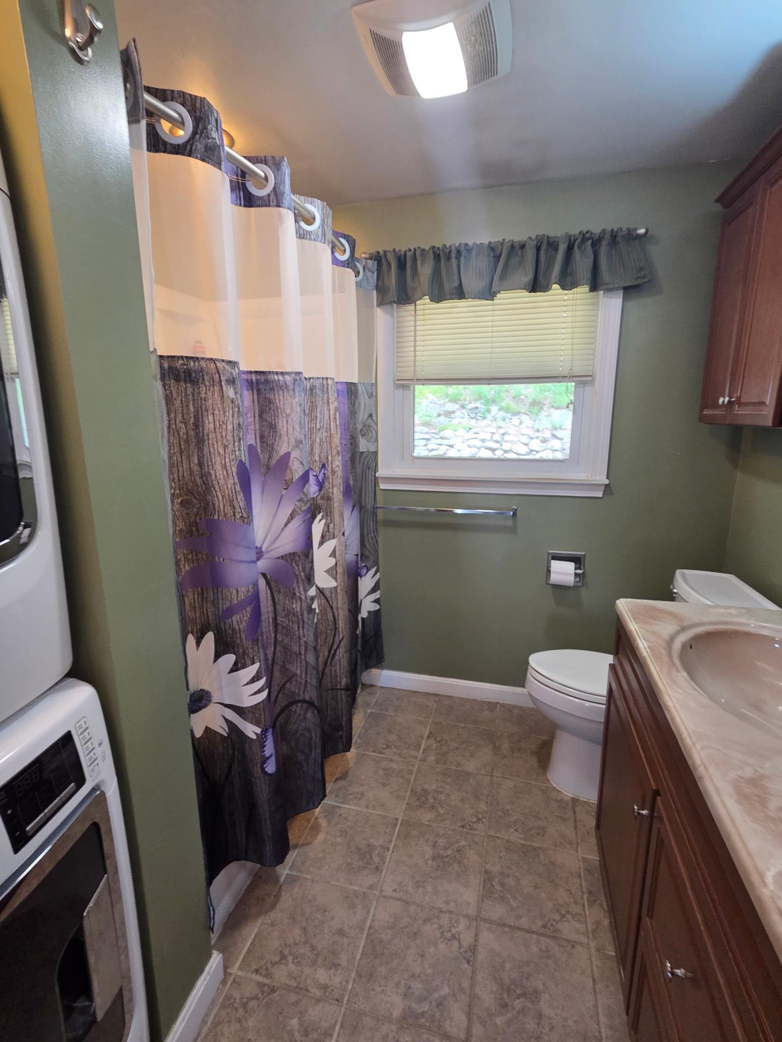 119 Huntress Street Manchester, NH 03102 - Photo 23 of 32