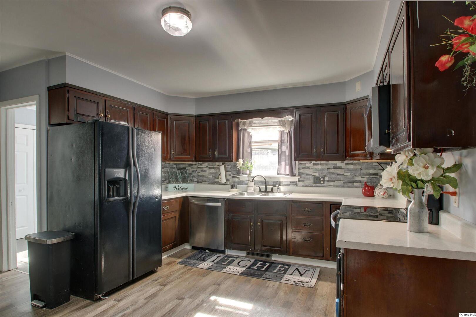 1212 Lind Street Quincy, IL 62301 - Photo 13 of 22