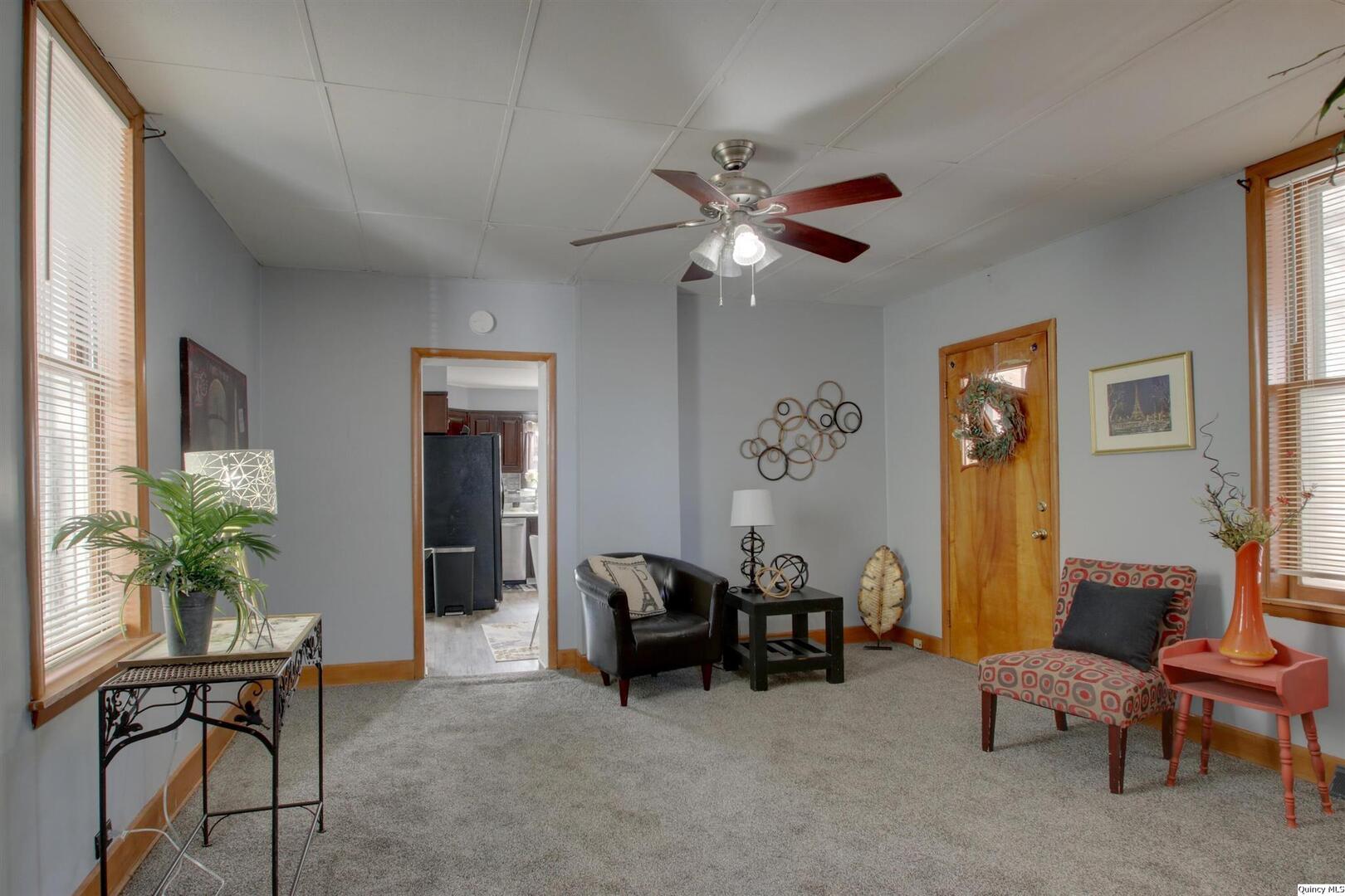 1212 Lind Street Quincy, IL 62301 - Photo 8 of 22