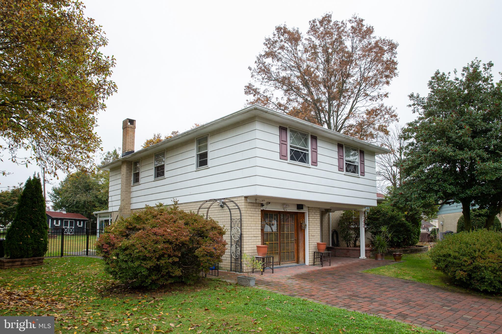 9743 Redd Rambler Place Philadelphia, PA 19115 - Photo 2 of 35