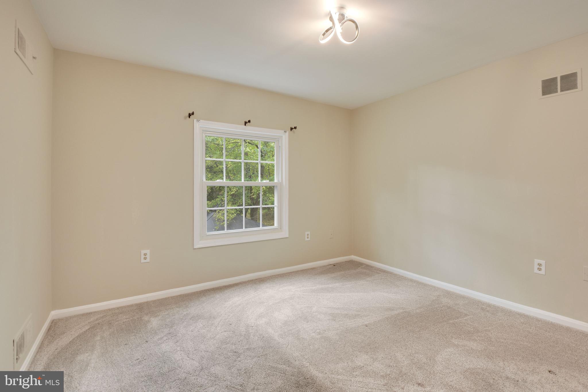 7320 Bradley Boulevard Bethesda, MD 20817 - Photo 20 of 39