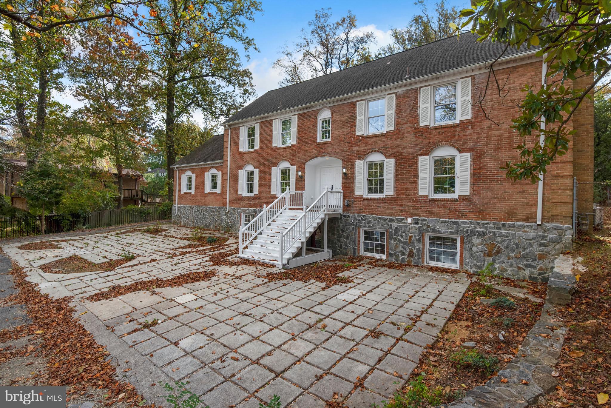 7320 Bradley Boulevard Bethesda, MD 20817 - Photo 2 of 39