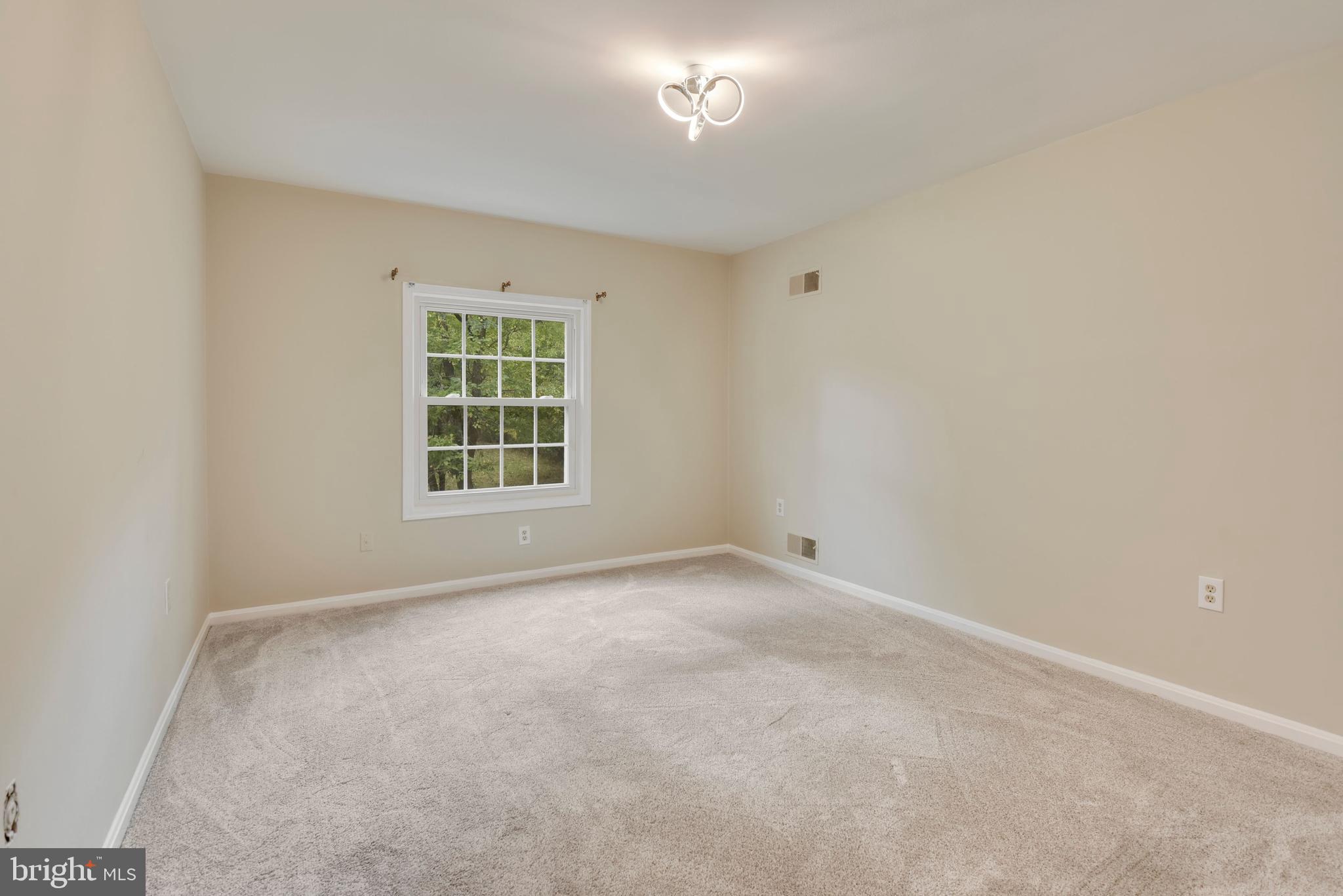 7320 Bradley Boulevard Bethesda, MD 20817 - Photo 21 of 39