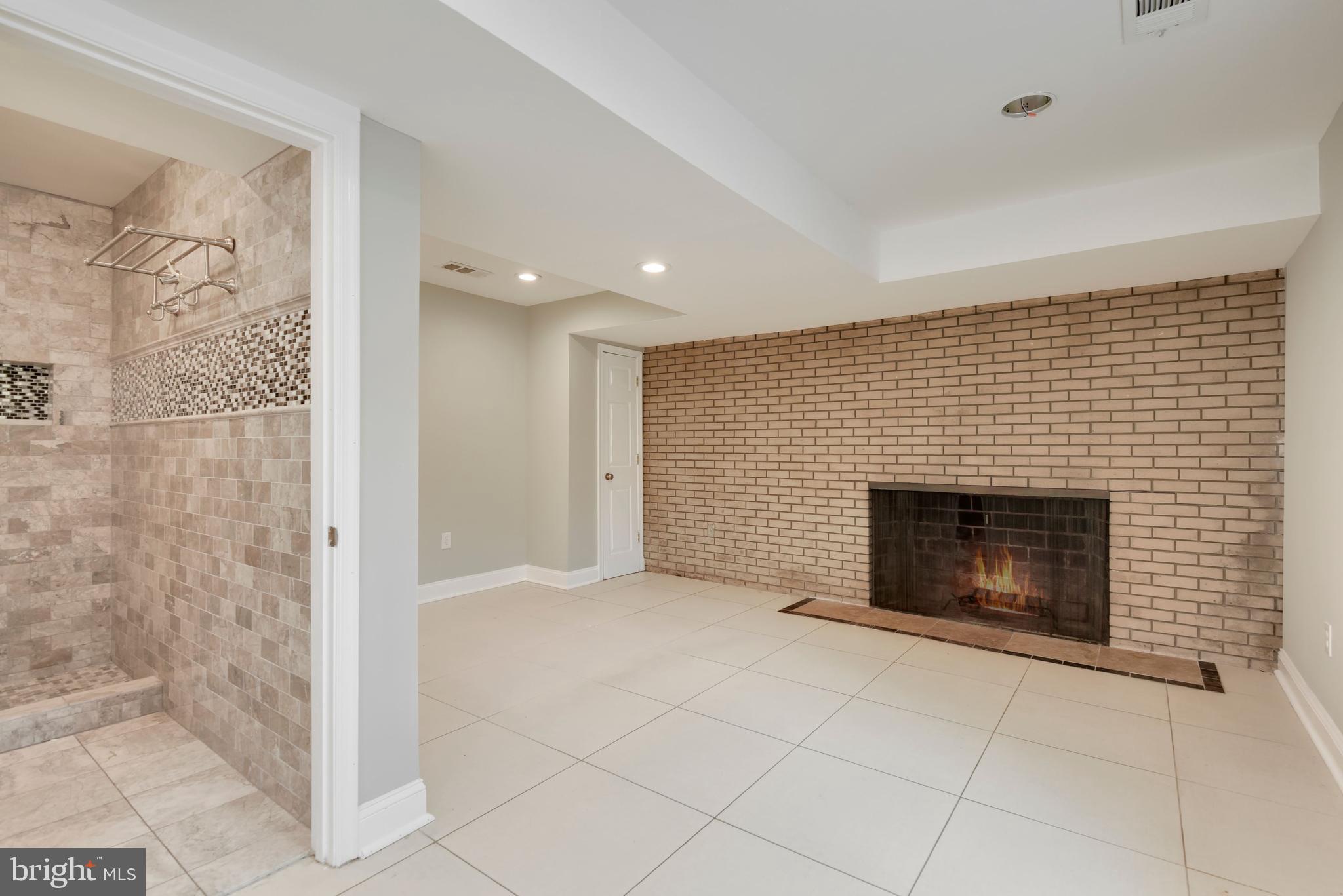 7320 Bradley Boulevard Bethesda, MD 20817 - Photo 31 of 39