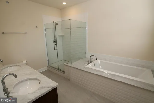 $3,550 | 200 North Sycamore Street, Unit 2A, Newtown, PA 18940