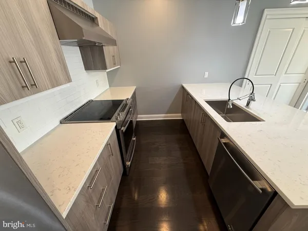 a close view of sink and tap