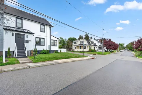 $779,000 | 32 Dutchess Terrace, Beacon, NY 12508