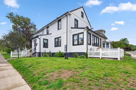 $779,000 | 32 Dutchess Terrace, Beacon, NY 12508