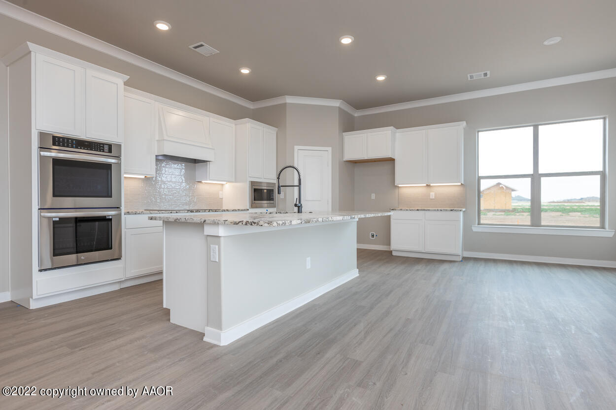 18000 Lone Ranch Road Amarillo, TX 79124 - Photo 5 of 37 Kitchen