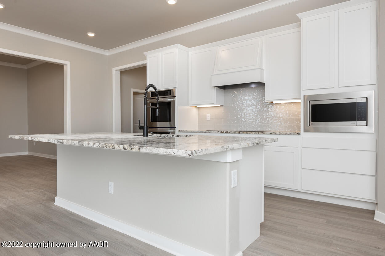 18000 Lone Ranch Road Amarillo, TX 79124 - Photo 8 of 37 Kitchen