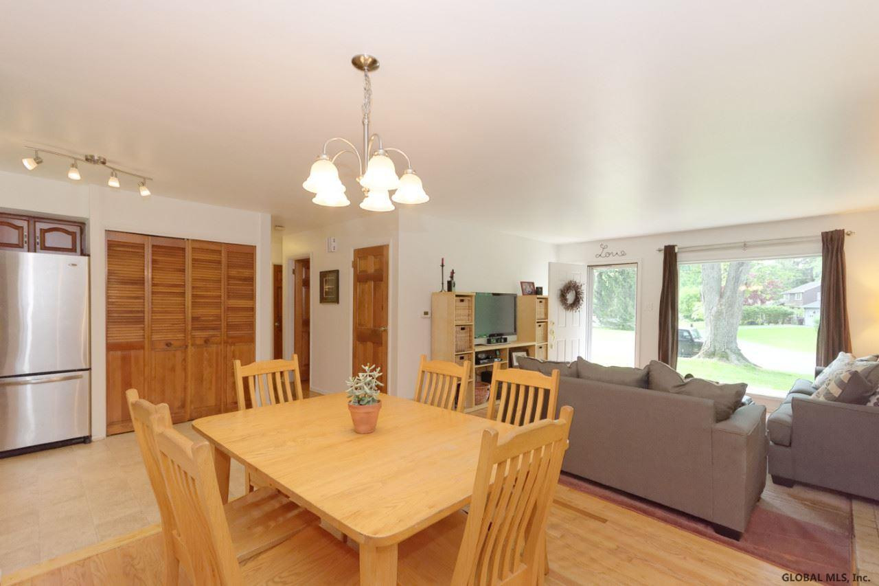 514 Huron Road Bethlehem, NY 12054 - Photo 11 of 35 Photo 11
