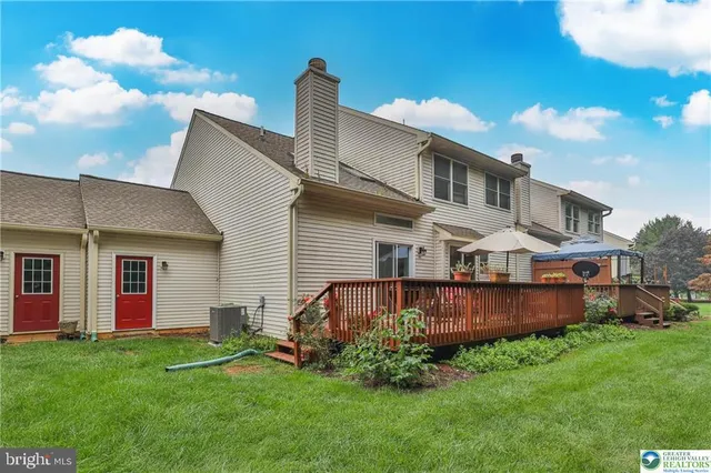 $379,900 | 204 Ridings Circle, Macungie, PA 18062