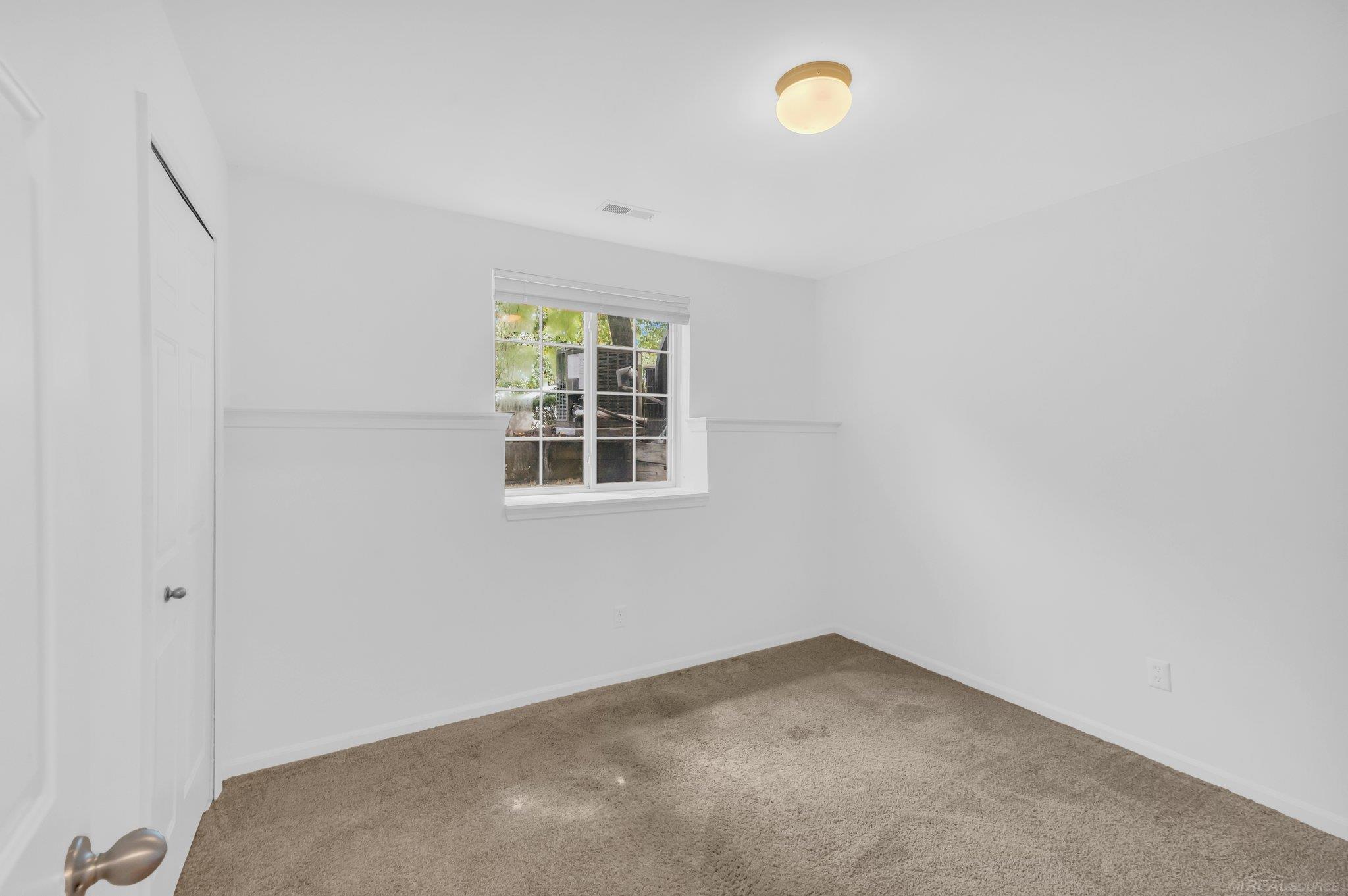 1139 Beaver Run Troy, MI 48083 - Photo 20 of 25