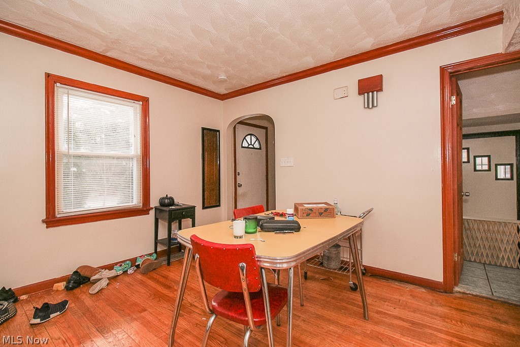 2050 Staunton Road Cleveland, OH 44118 - Photo 11 of 35