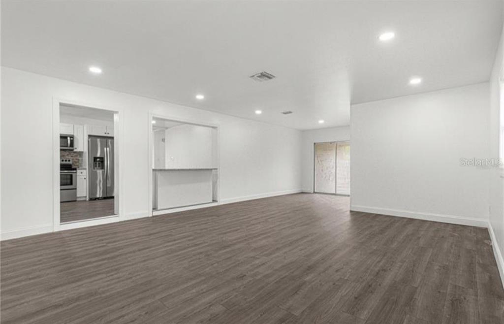 46 Lake Ct Loop Ocala, FL 34472 - Photo 13 of 39