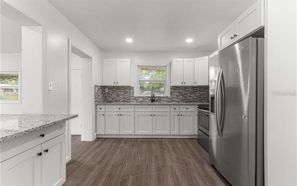 46 Lake Ct Loop Ocala, FL 34472 - Photo 18 of 39