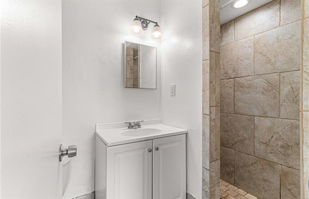 46 Lake Ct Loop Ocala, FL 34472 - Photo 34 of 39