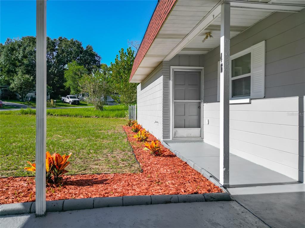 46 Lake Ct Loop Ocala, FL 34472 - Photo 9 of 39