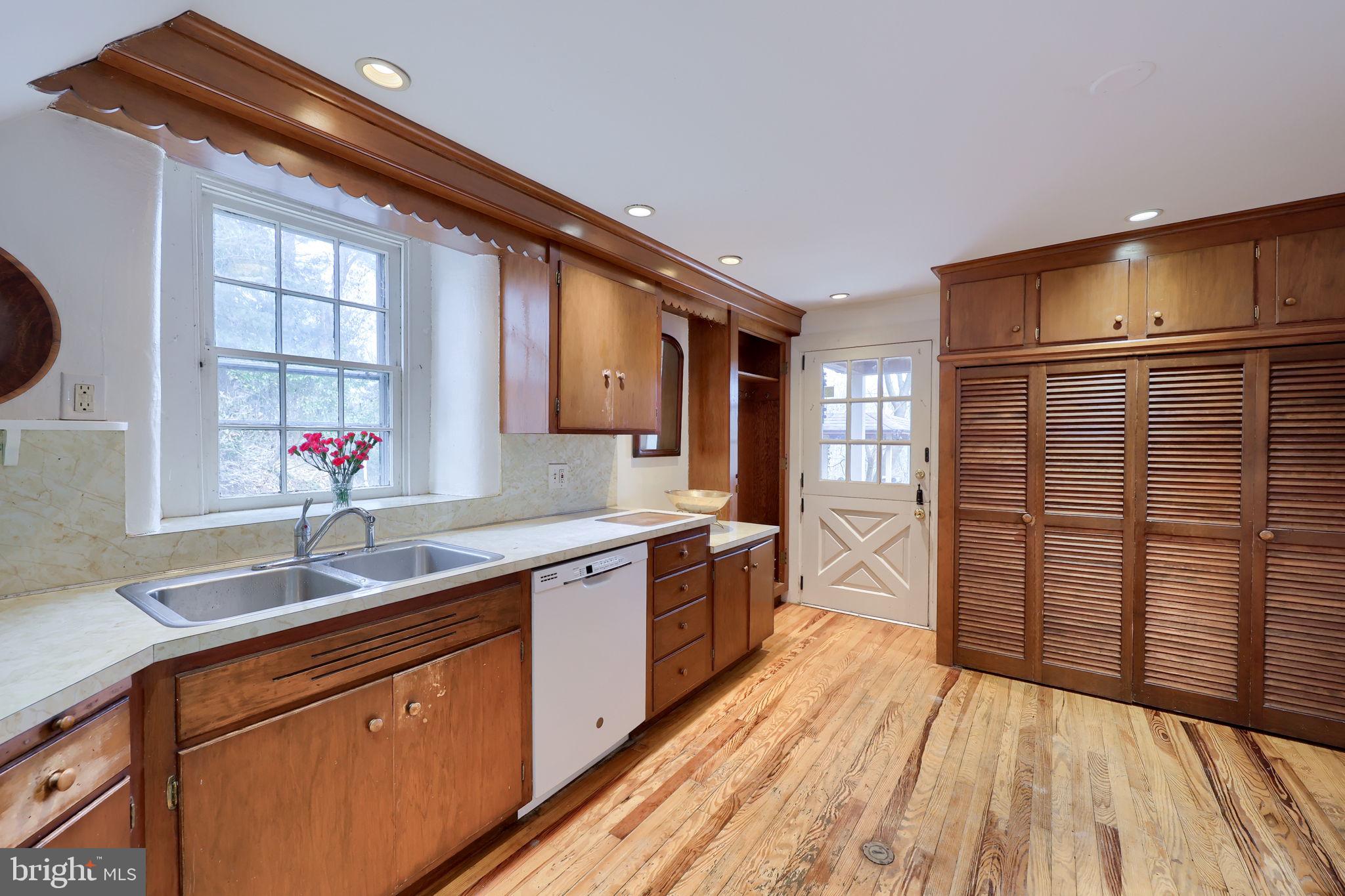 550 Speedwell Forge Road Lititz, PA 17543 - Photo 15 of 92 a kitchen with stainless steel appliances granite countertop a sink and wooden cabinets