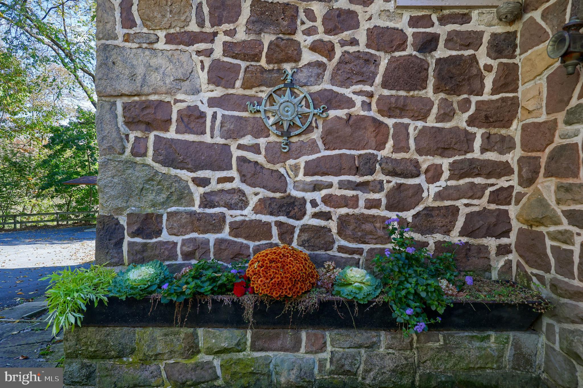 550 Speedwell Forge Road Lititz, PA 17543 - Photo 4 of 92 a building view with a garden space