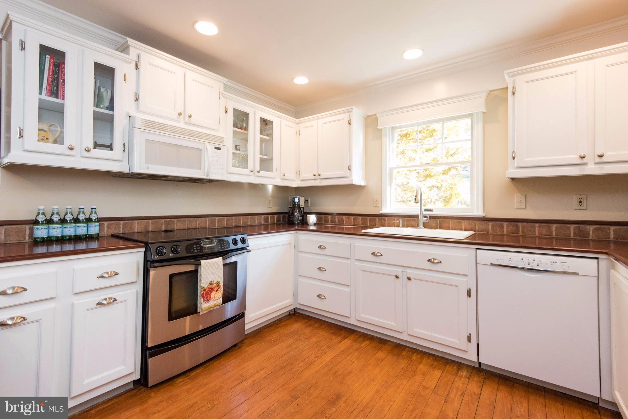 132 Rebel Road Grasonville, MD 21638 - Photo 16 of 30 Kitchen