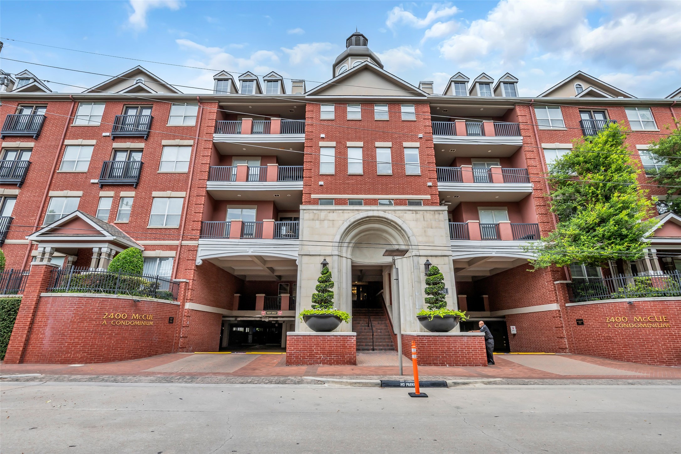 2400 McCue Road, Unit 240 Houston, TX 77056 - Photo 24 of 36