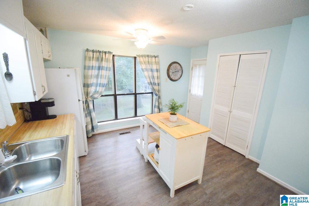 1006 Yellowleaf Lane Alabaster, AL 35114 - Photo 7 of 16