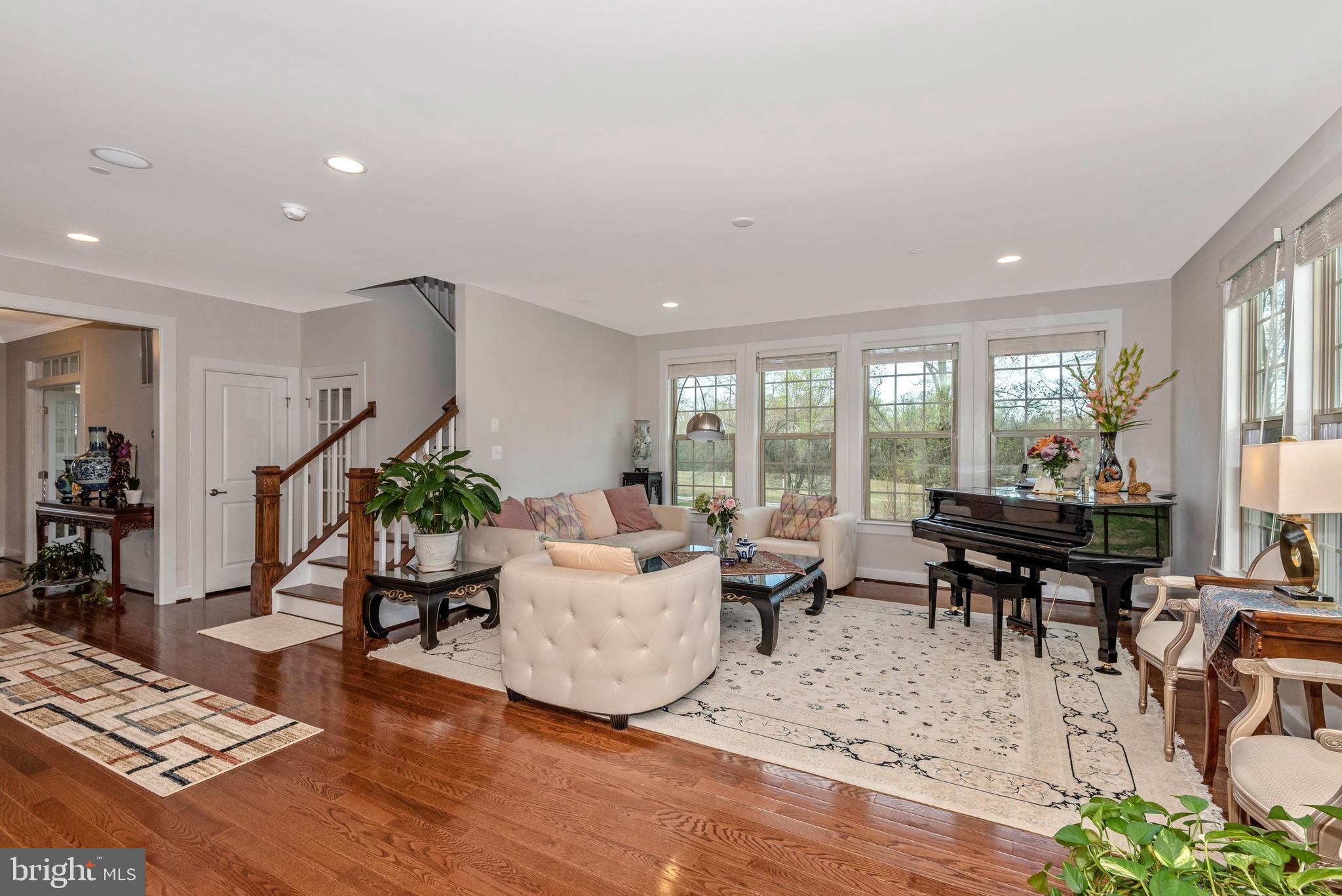21229 Cracklin Road Laytonsville, MD 20882 - Photo 4 of 49 Gallery Image 4