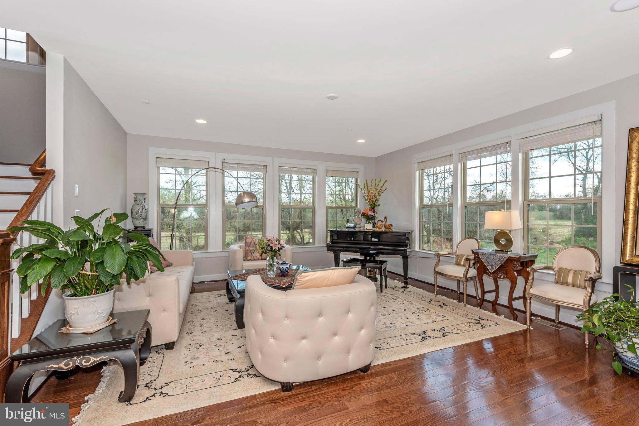 21229 Cracklin Road Laytonsville, MD 20882 - Photo 5 of 49 Gallery Image 5