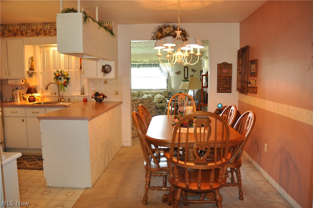 136 Mistletoe Road Niles, OH 44446 - Photo 5 of 27 Gallery Image 5