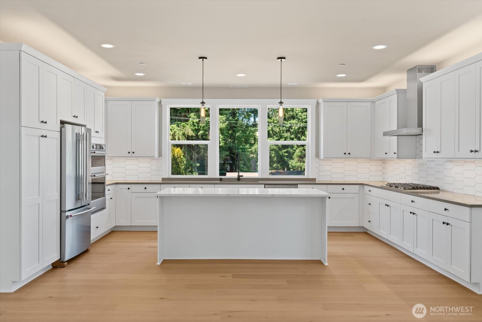 3504 Alaska Road Brier, WA 98036 - Photo 10 of 40 Gallery Image 10