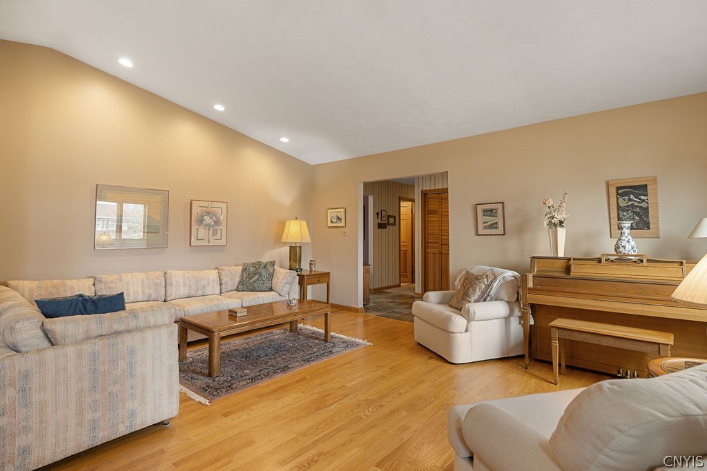 126 Morgan Lane Oneida, NY 13421 - Photo 12 of 49