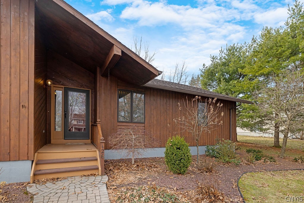 126 Morgan Lane Oneida, NY 13421 - Photo 5 of 49