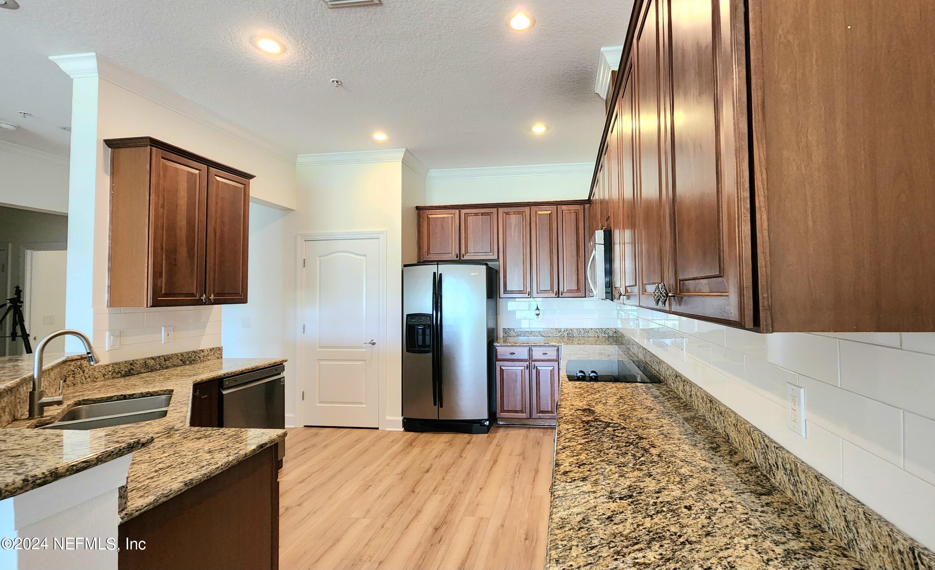 13846 Atlantic Boulevard, Unit 1004 Jacksonville, FL 32225 - Photo 9 of 55 Kitchen