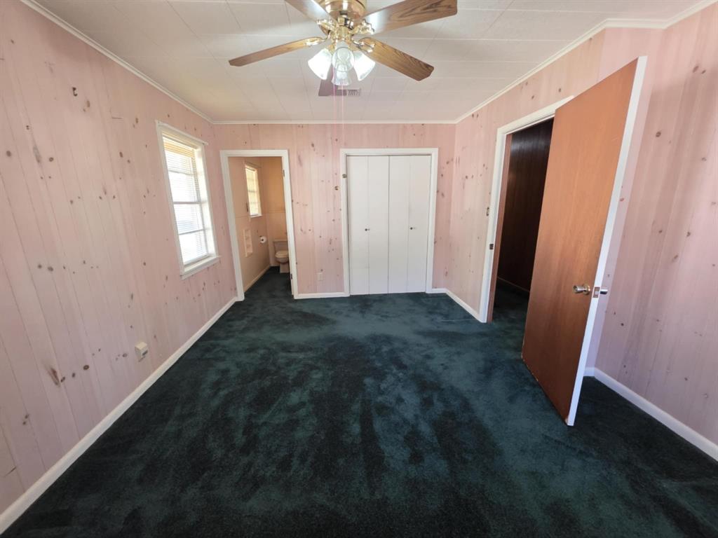 123 Frank Drive Logansport, LA 71049 - Photo 28 of 32 a view of entryway with window