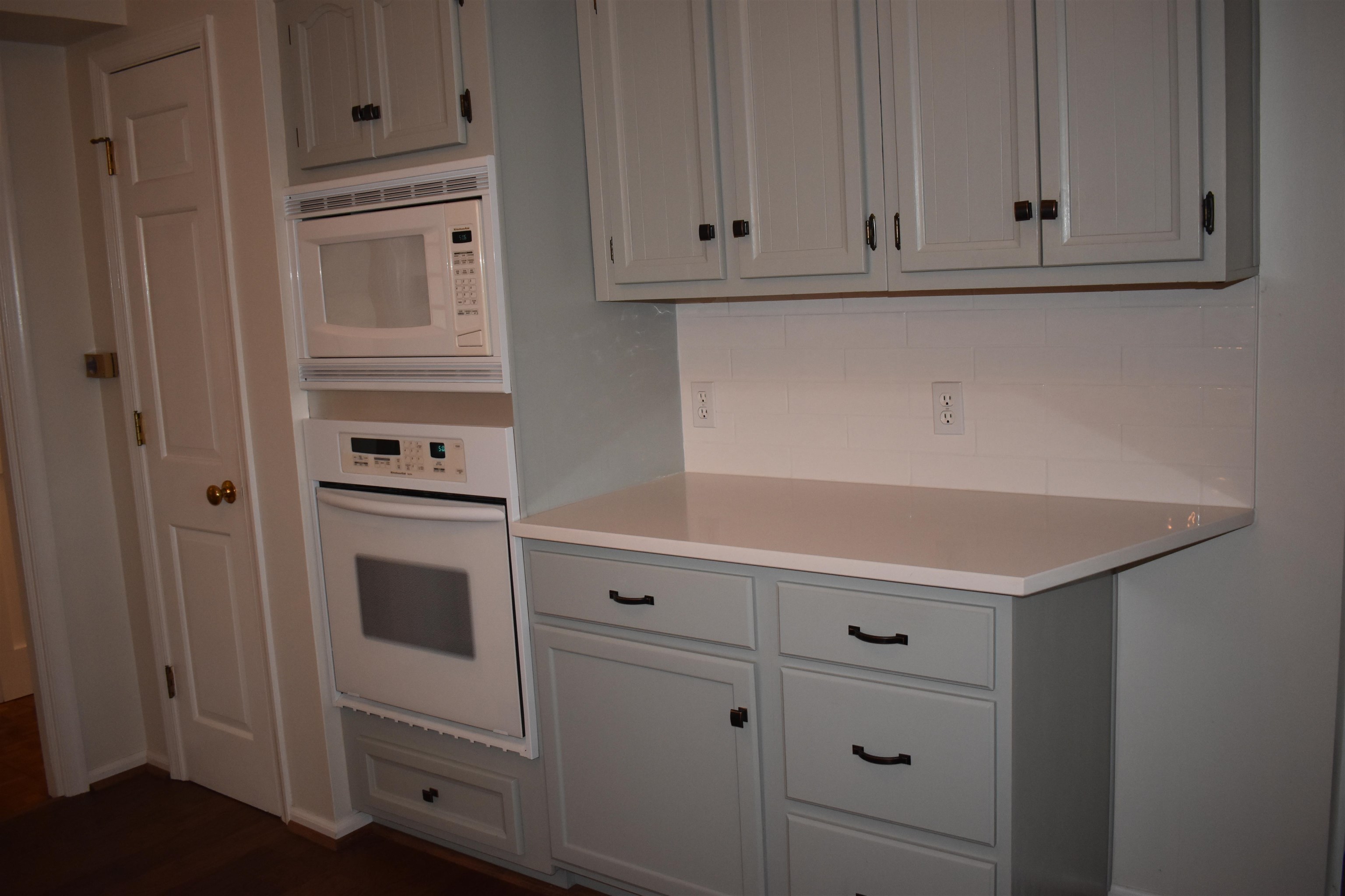 212 Princess Anne Road Waynesboro, VA 22980 - Photo 31 of 65 ovens w/ plent of counters